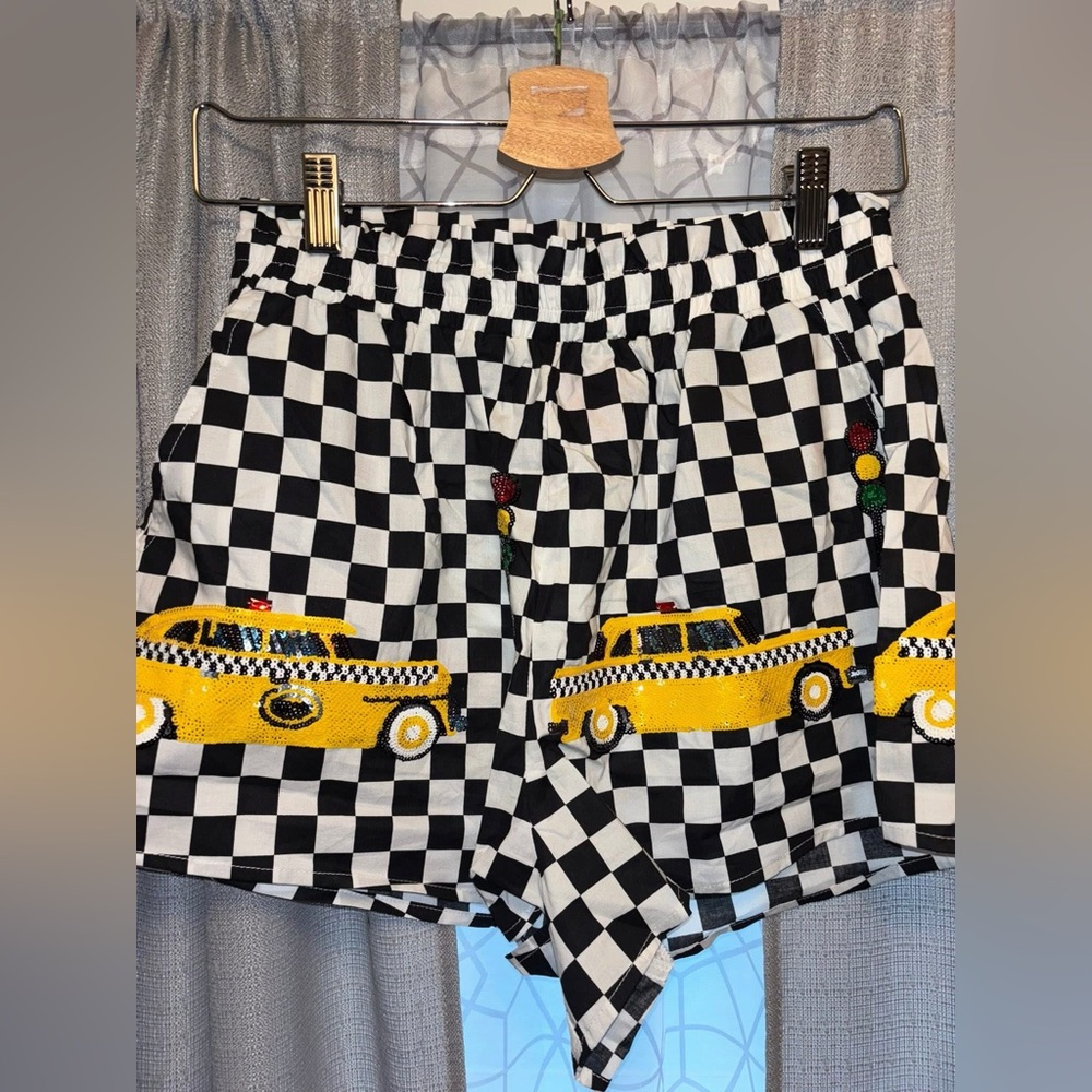 BNWOT QUEEN OF SPARKLES TAXI 🚕 SHORTS - size small - RARE